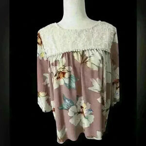 Minimi Plus Floral Blouse with Lace Yoke - Size L